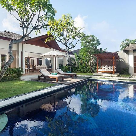 Ghana Villa Seminyak By Pramana Villas Exteriör bild