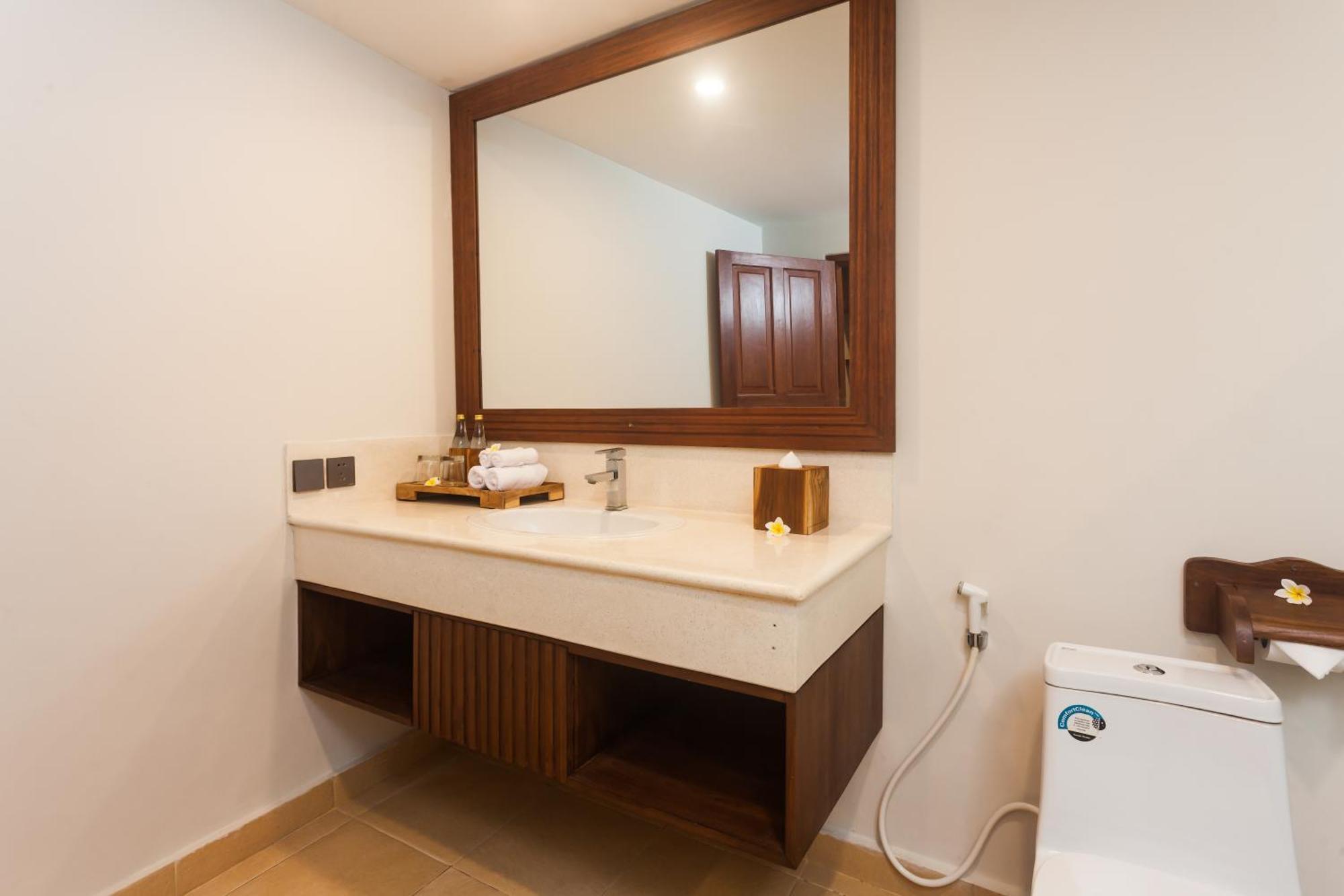 Ghana Villa Seminyak By Pramana Villas Exteriör bild