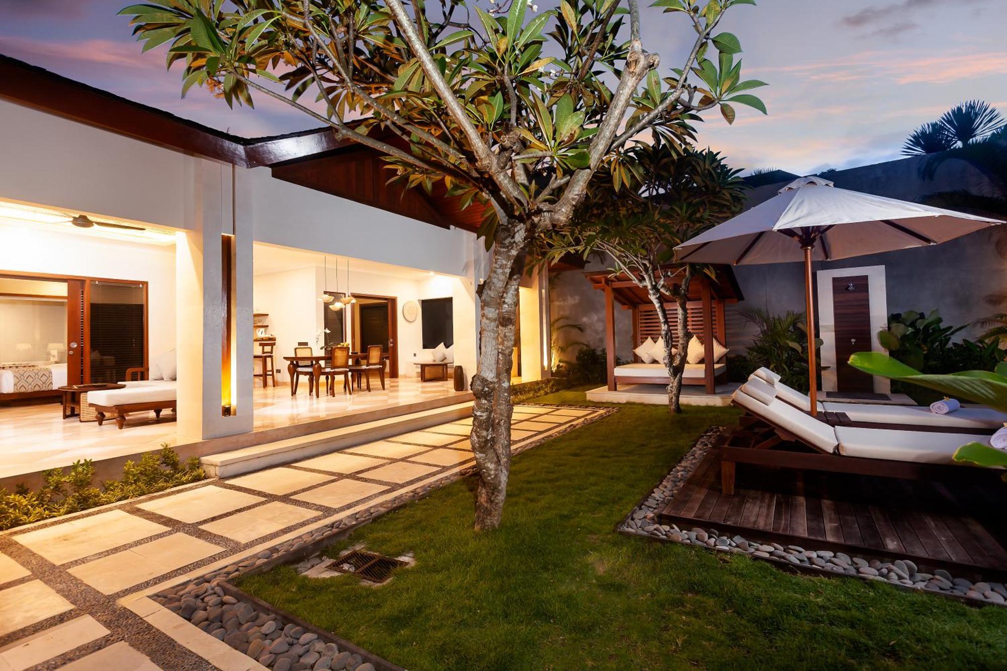 Ghana Villa Seminyak By Pramana Villas Exteriör bild